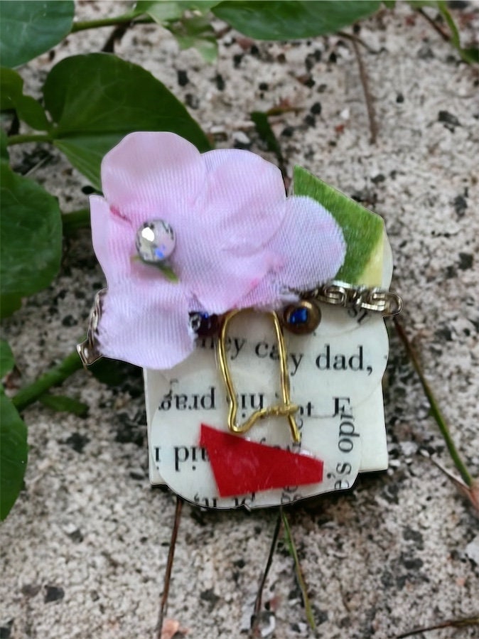 Meet "Daddy-O" - Assemblage art / mixed media collage - magnet, pin, necklace pendant or hair pin