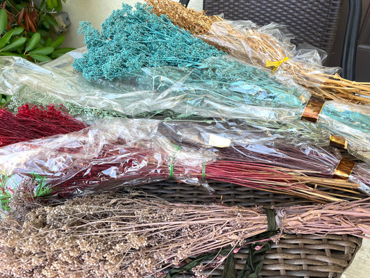 Huge lot of vintage dried flowers for crafts - includes an array of colors