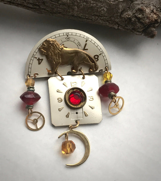 Unique mixed materials vintage pin - made out of watch parts  - with lion and beads