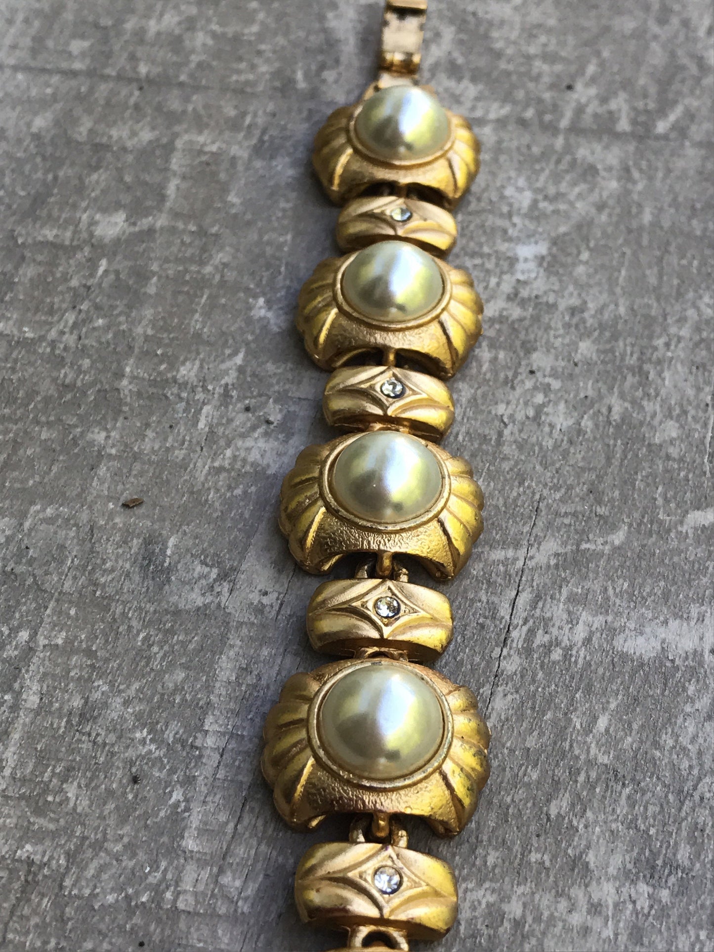 Stunning vintage panel link faux pearl goldtone bracelet