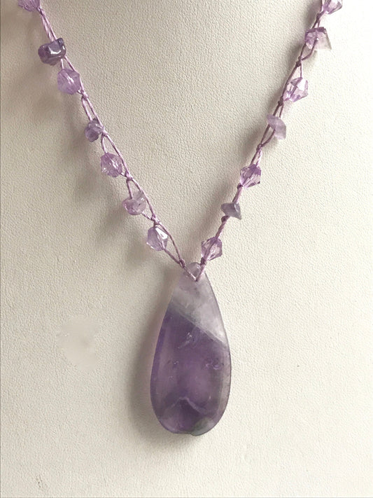 Stunning purple amethyst vintage necklace - lavender amethyst and gemstone chips