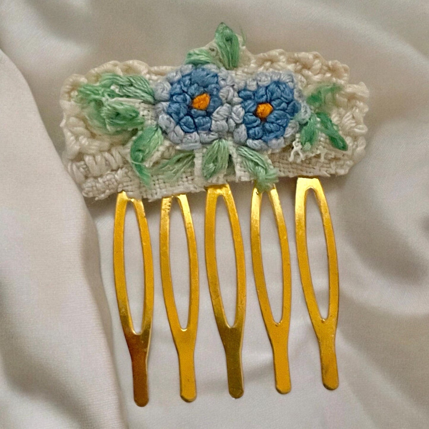 Floral hair comb handmade with embroidery and lace salvaged from vintage linens