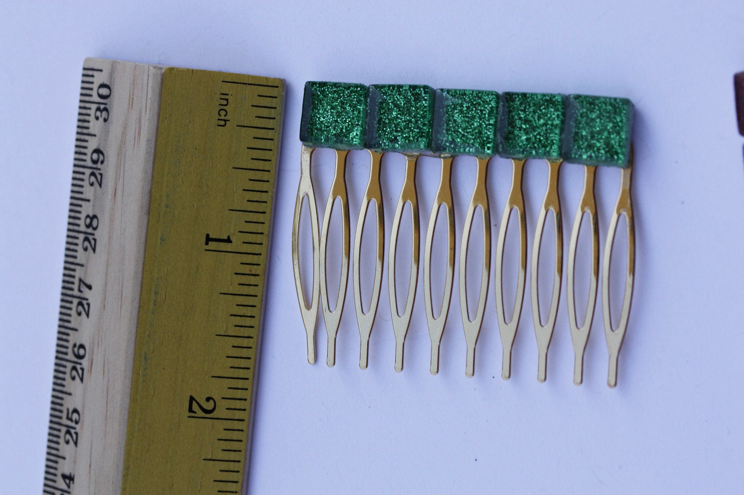 Stunning glittered glass hair comb