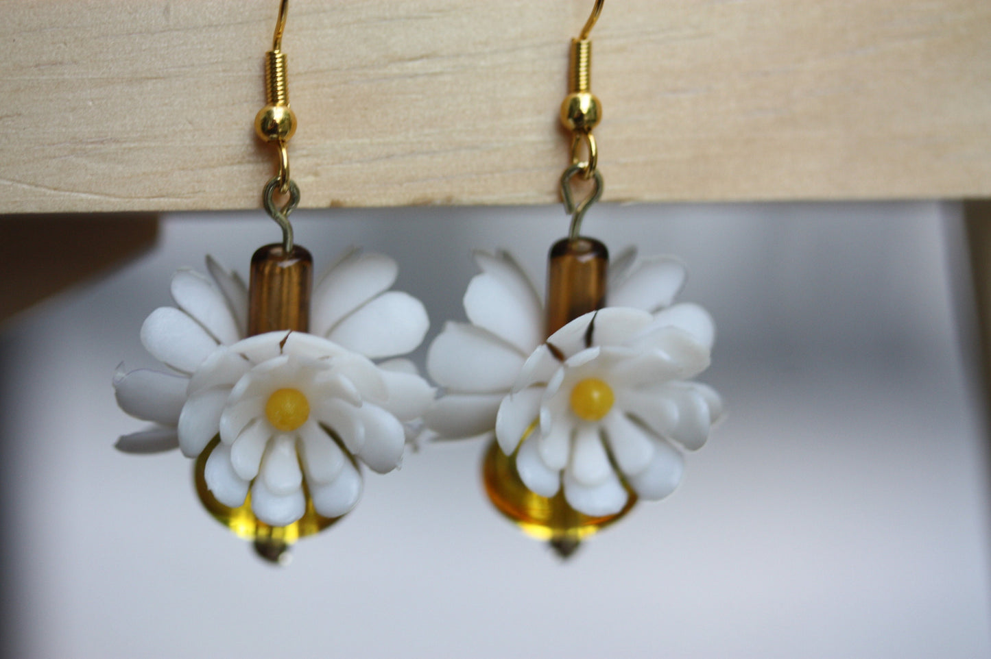 Fun, happy, yellow, daisy earrings - flower earrings, botanical earrings, hippie, flower child, bohemian, boho