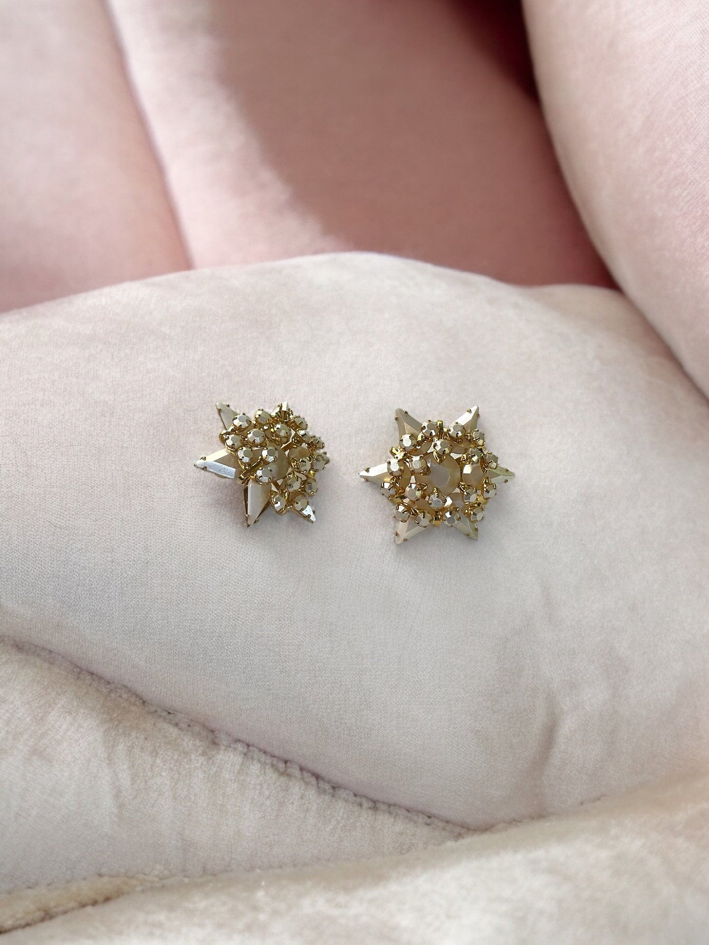 Stunning star shaped white crystal embedded vintage clip on earrings