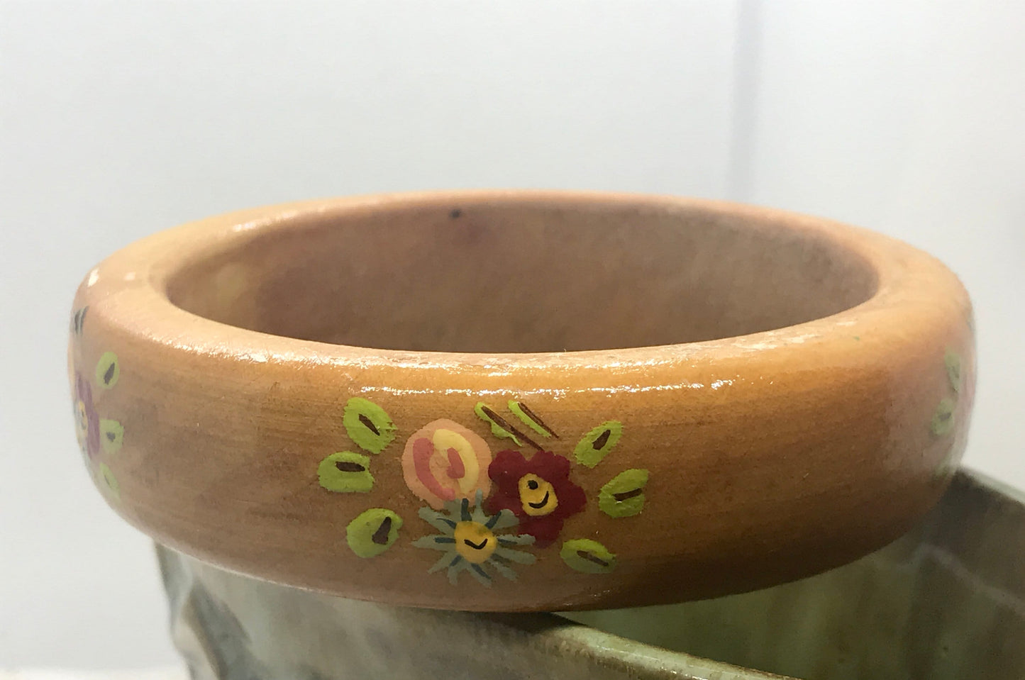 Vintage handmade/handpainted wooden vintage bangle bracelet - sweet flowers