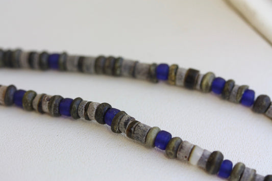 Mixed materials - heishi beads and tiny royal blue glass simple stunning vintage necklace