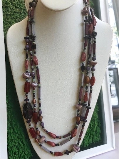 Stunning & unique vintage mixed material, multi-strand vintage necklace