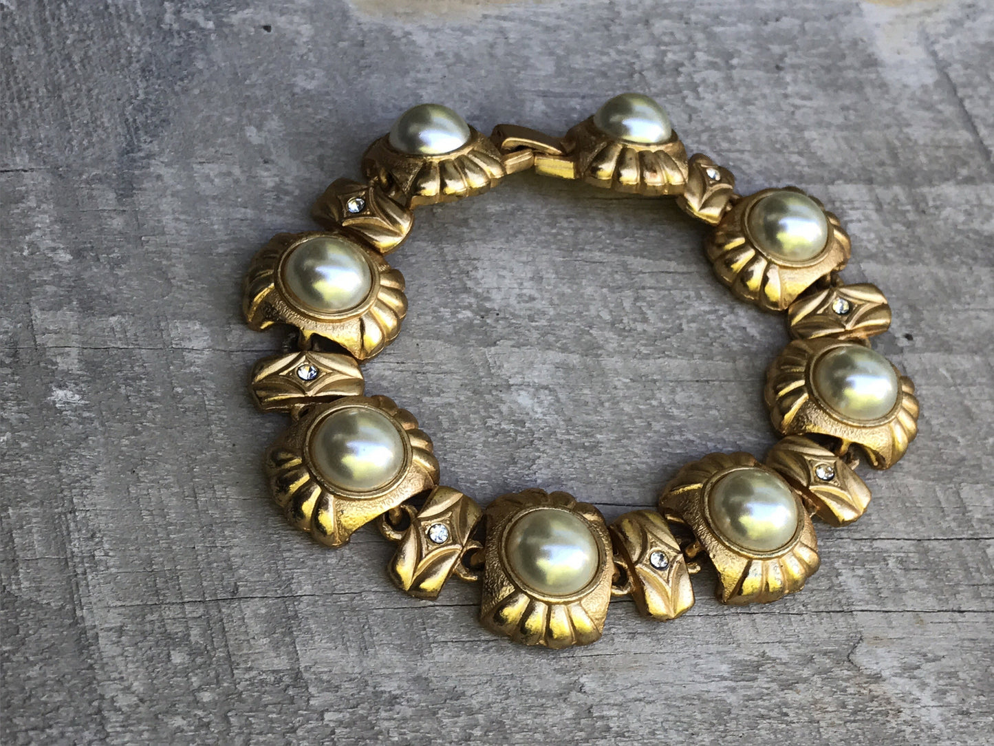 Stunning vintage panel link faux pearl goldtone bracelet