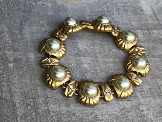 Stunning vintage panel link faux pearl goldtone bracelet