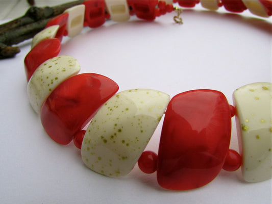 Fabulous vintage necklace - red and creamy white - perfect for the holidays.