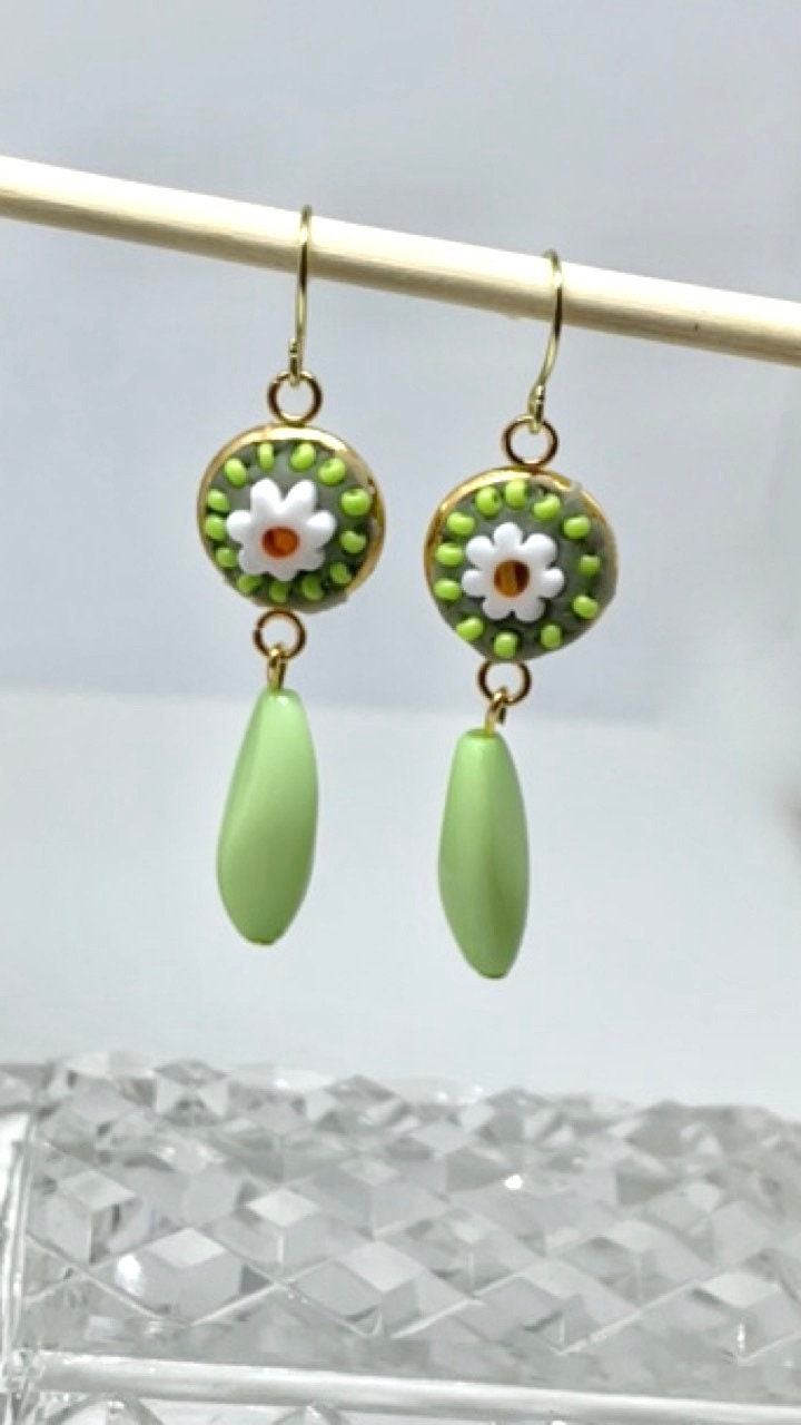 Mosaic inlaid glass daisies with green seed beads and dangle