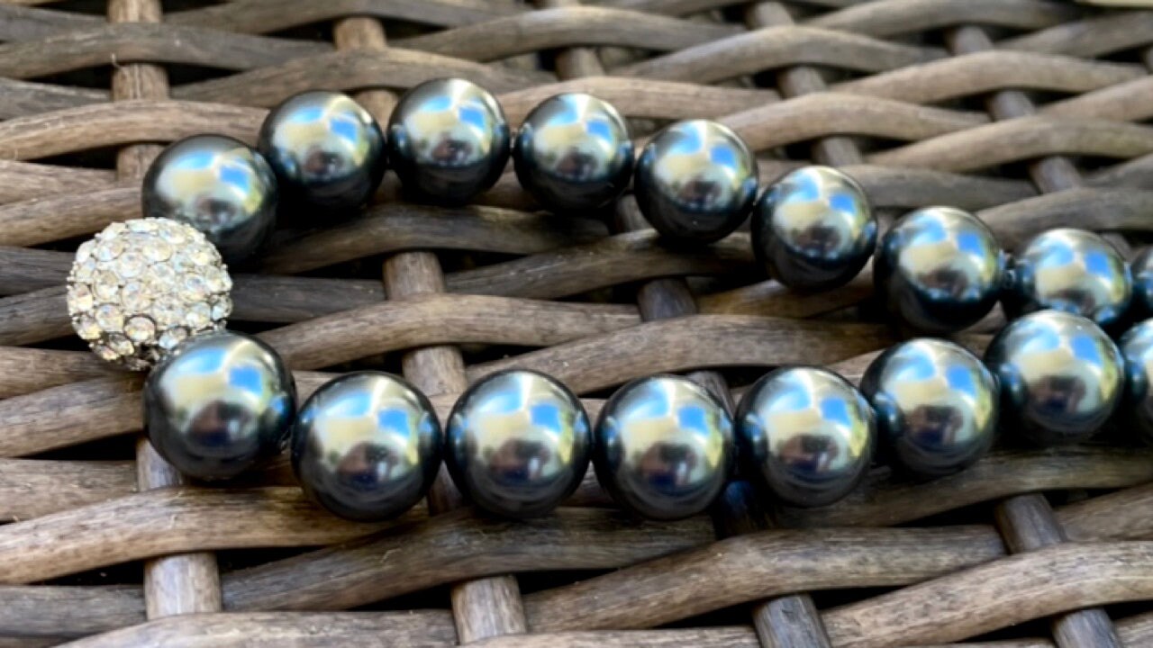 Stunning vintage large black faux pearl round beads with rhinestone ball that adds sparkle and bling