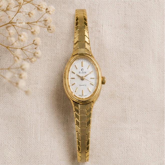 Vintage Elgin Ladies Quartz Watch Gold Tone Bracelet Watch Petite Dress Watch - Not Running As-Is