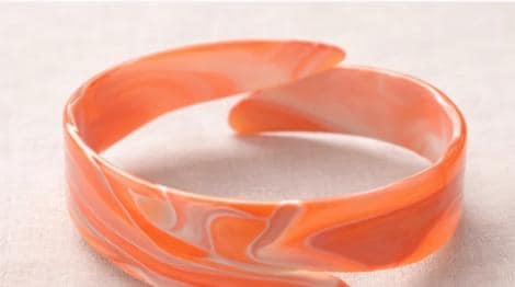Vintage Marbled Lucite Cuff Bracelet – Twisted Coral Resin Bangle