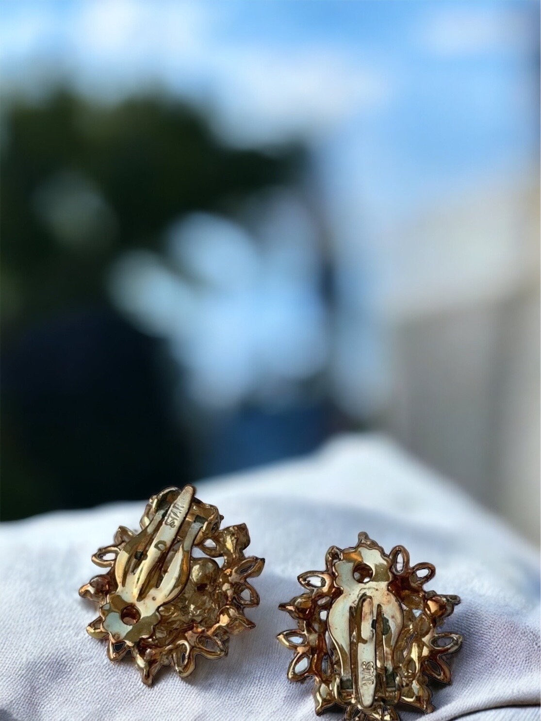 Vintage Star brand rhinestone clip on earrings
