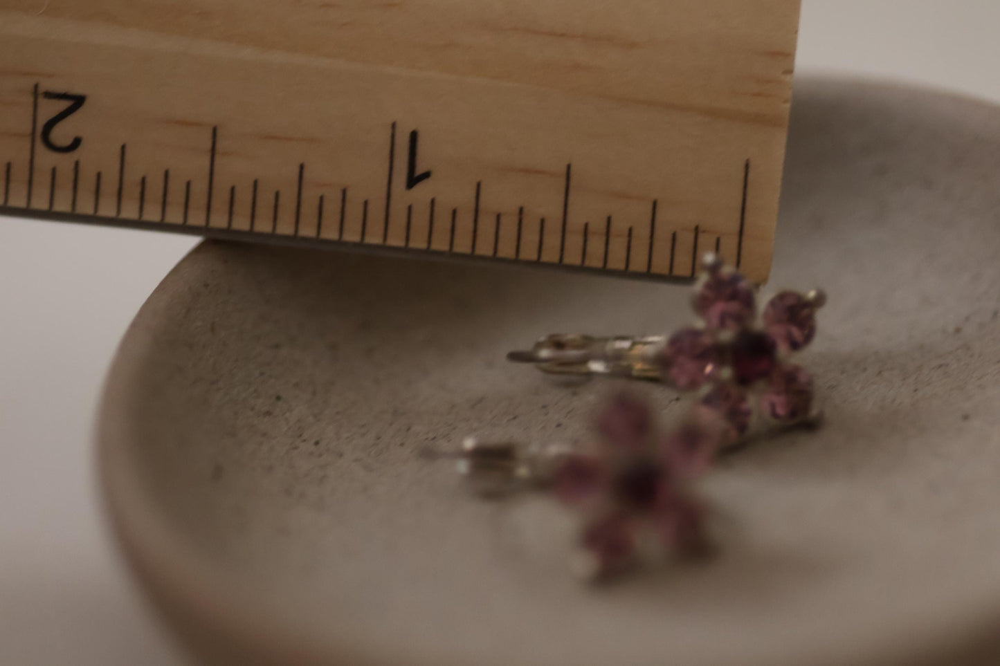 Shades of purple rhinestone flower stunning little vintage dangle earrings - 3/4"