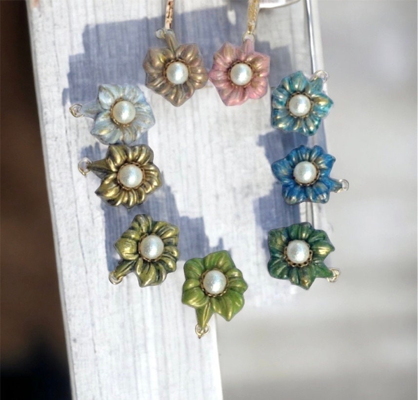 Flower necklace pendant with faux pearl - your choice of color