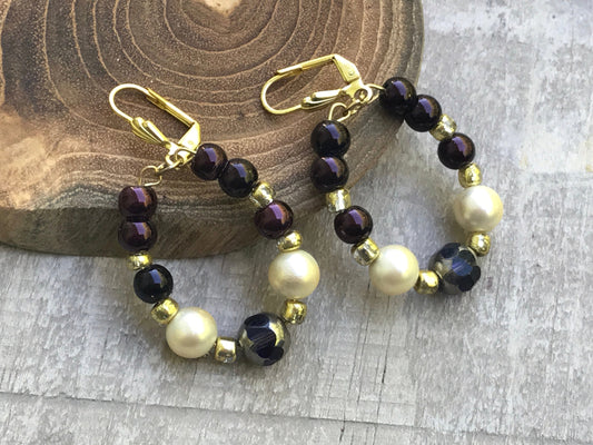 Beaded hoop vintage earrings - purple and pearl