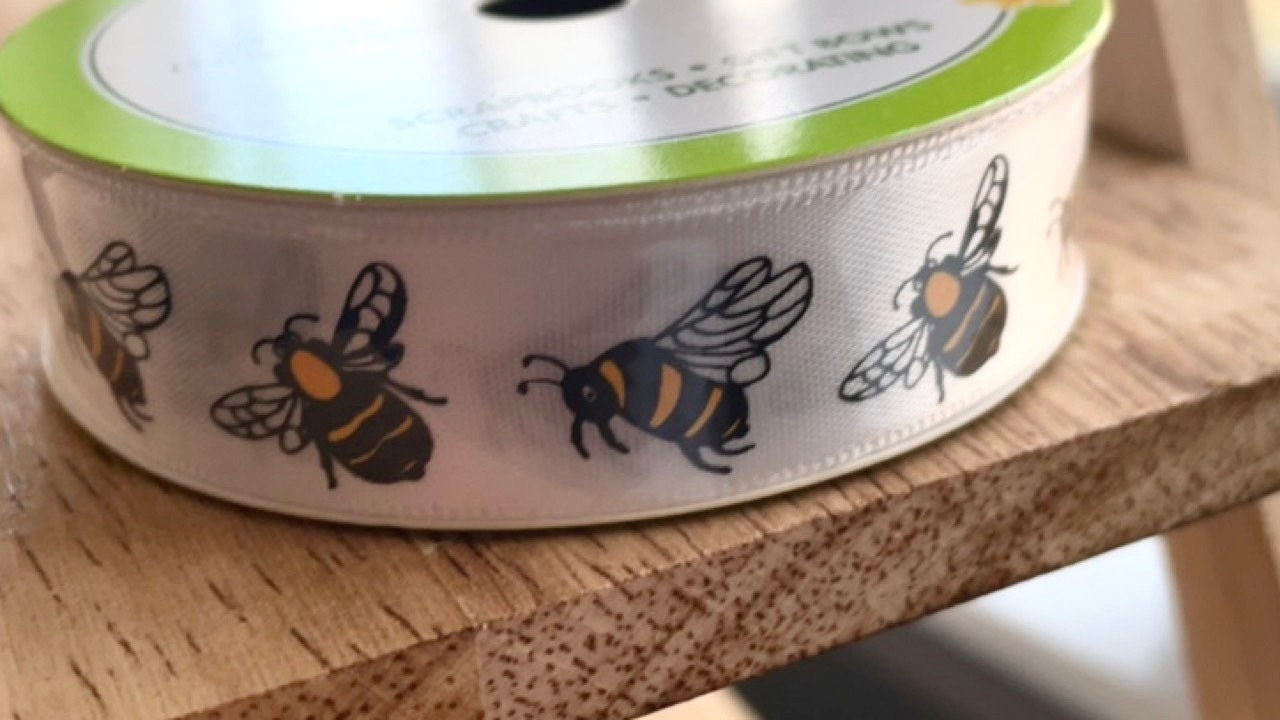 Charming bumble bee ribbon - new, mint condition - price per yard - farmhouse ribbon, cottage style ribbon