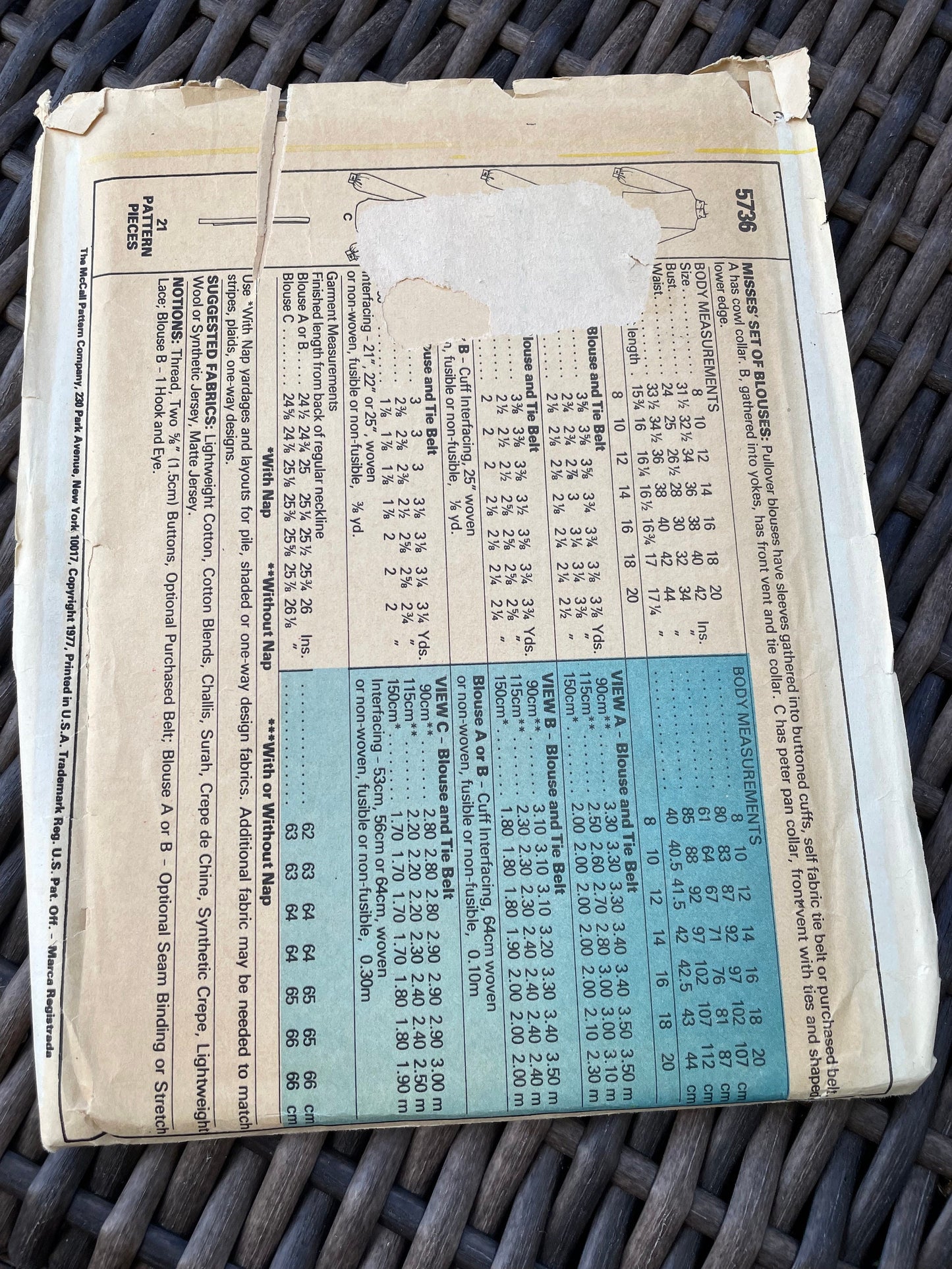 UNCUT Vintage Sewing Pattern from 1977 McCalls Pattern 5736 Blouses Pullover Long Sleeve Ties Plus Size 16 18 20