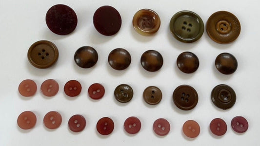 Lot of vintage buttons - shades of brown