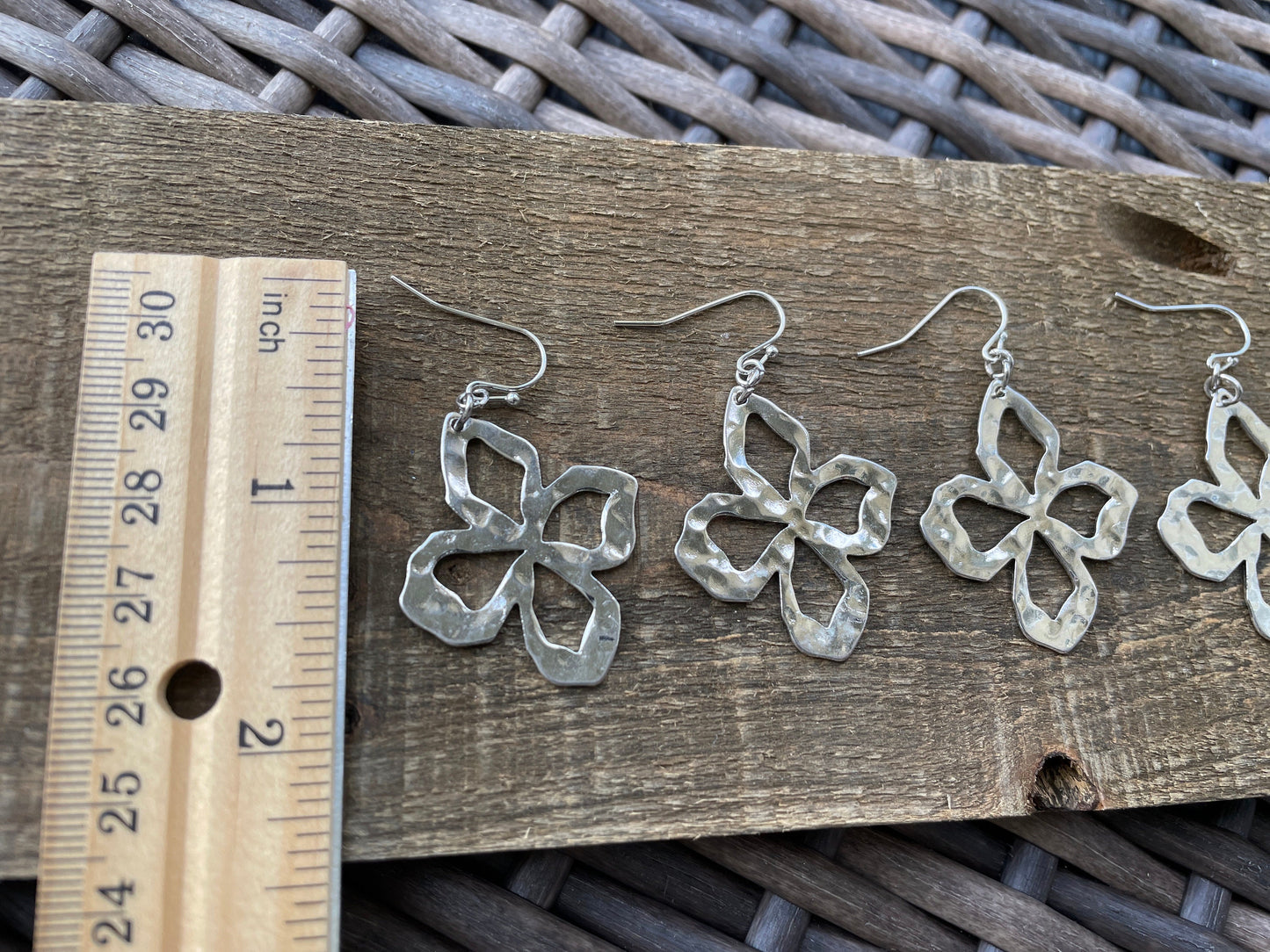 Stunning hammered metal silvertone dangle earrings