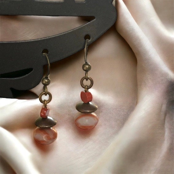 Stunning vintage orange faceted semi-precious stone and metal dangle earrings