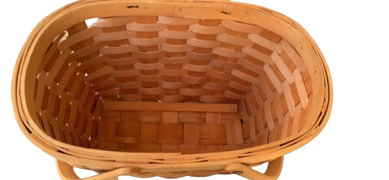Large Picnic Basket - Woven Sturdy Wicker, Spacious 16" Wide x 11" Tall