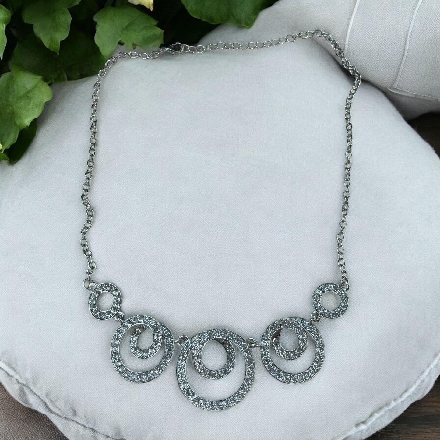 Spiral Rhinestone Necklace – Dainty Crystal Swirl Pendant – Elegant Statement Jewelry – Sparkling Gift for Her