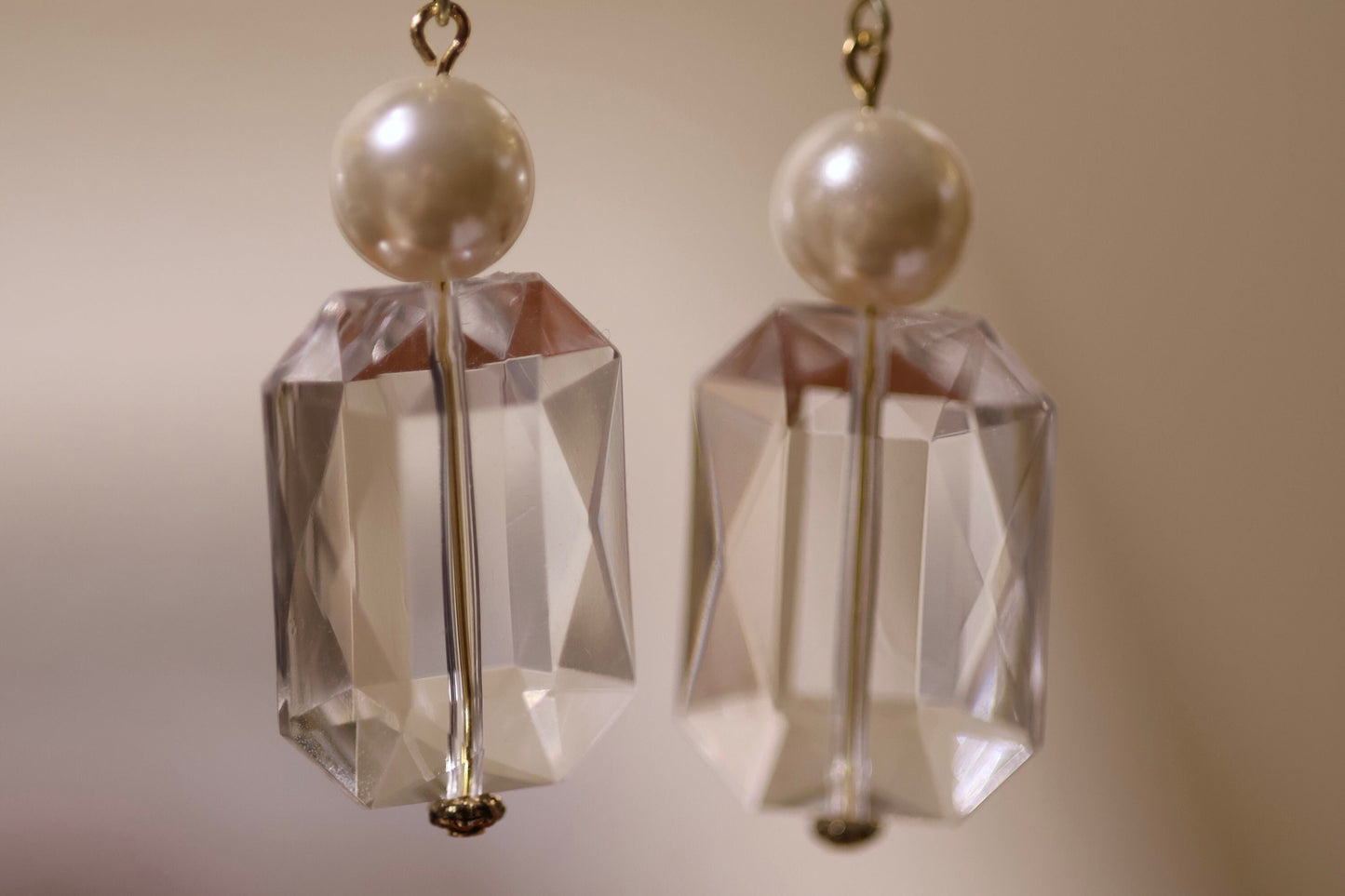 Clear bevel cut acrylic 2" rectangular shaped dangle earrings with faux pearl