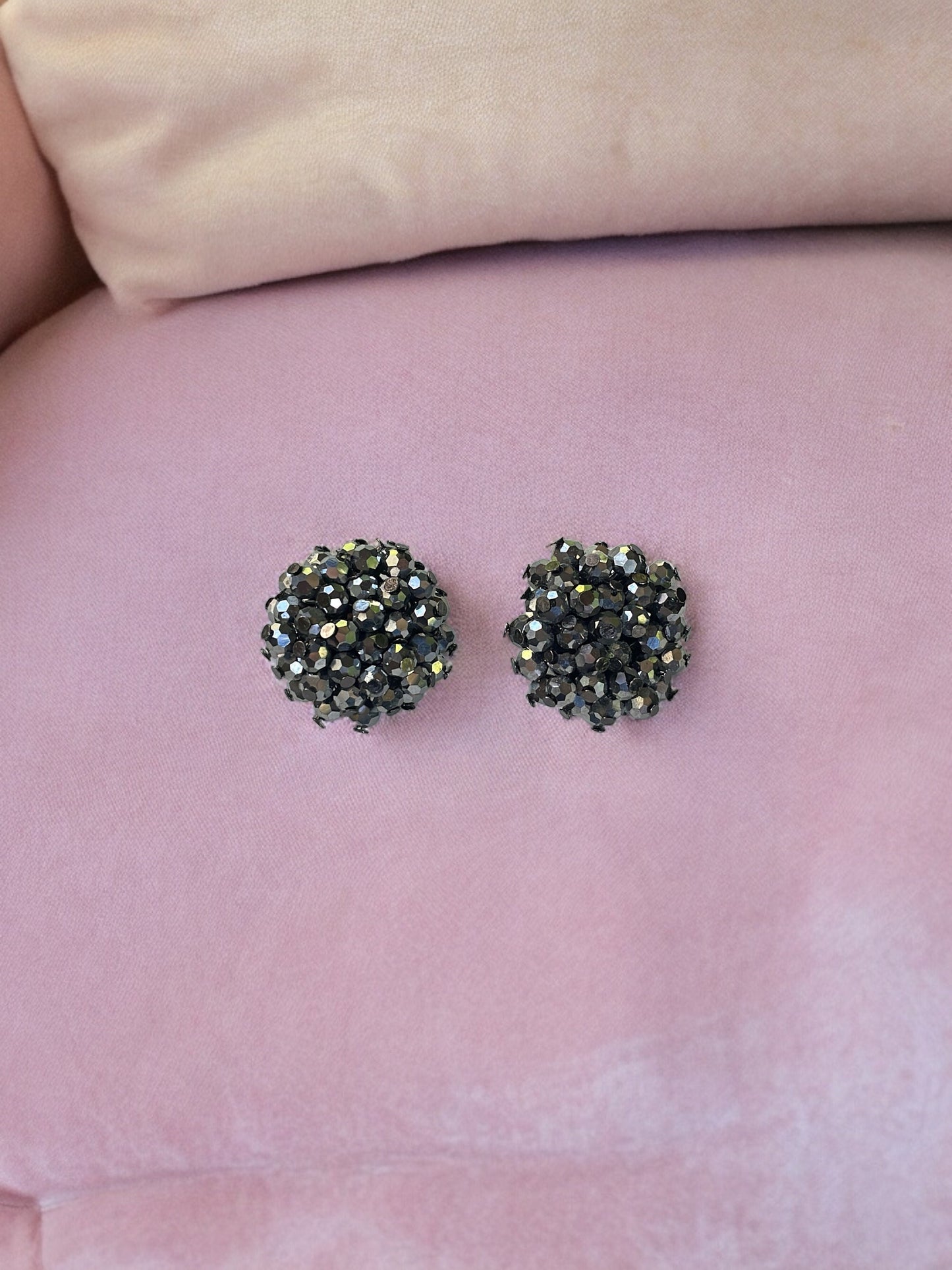 Stunning black crystal vintage clip on earrings