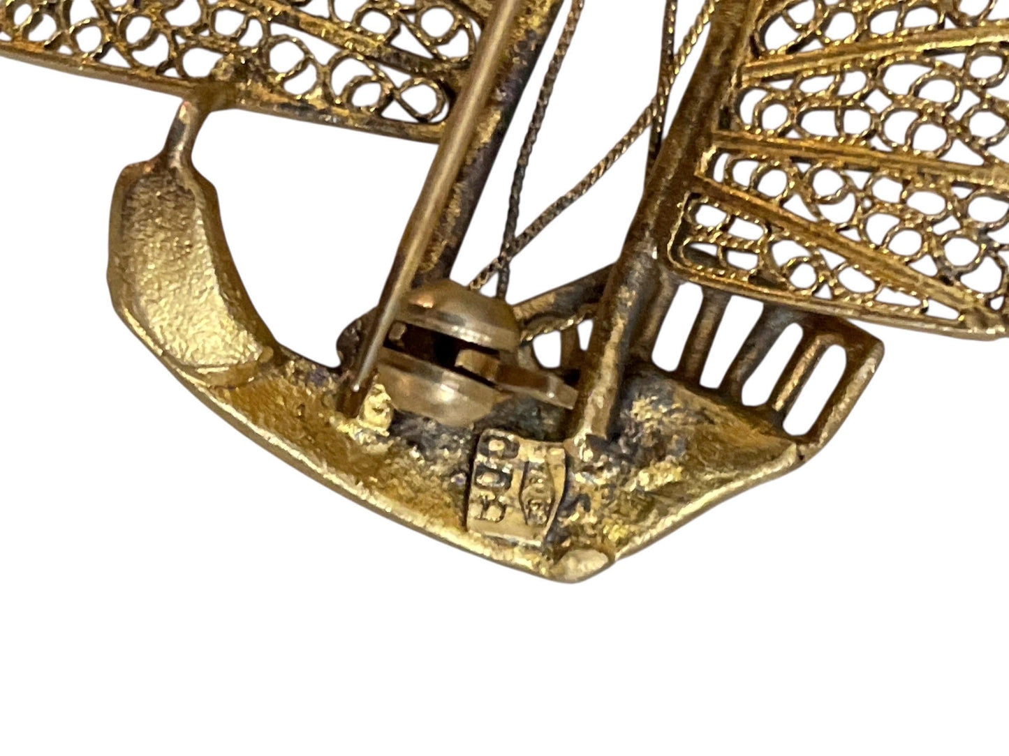 Vintage 800 Silver Filigree Sailboat Pin – Signed 800 • Intricate Asian Junk Ship Brooch • Collectible Sterling-Grade Maritime Jewelry
