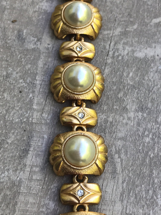 Stunning vintage panel link faux pearl goldtone bracelet