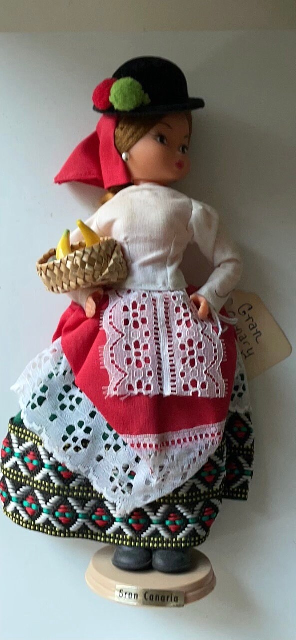 Vintage signed Muneca Artesana Beibi doll figurine - Made in Spain - holding wicker basket with miniature fruit