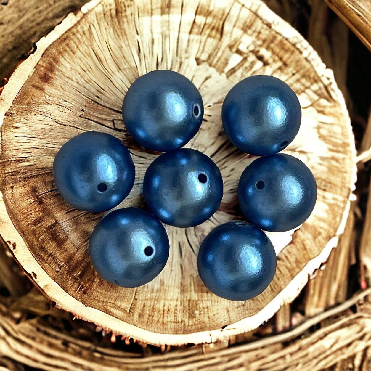 Blue vintage faux pearl beads - 10 mm each