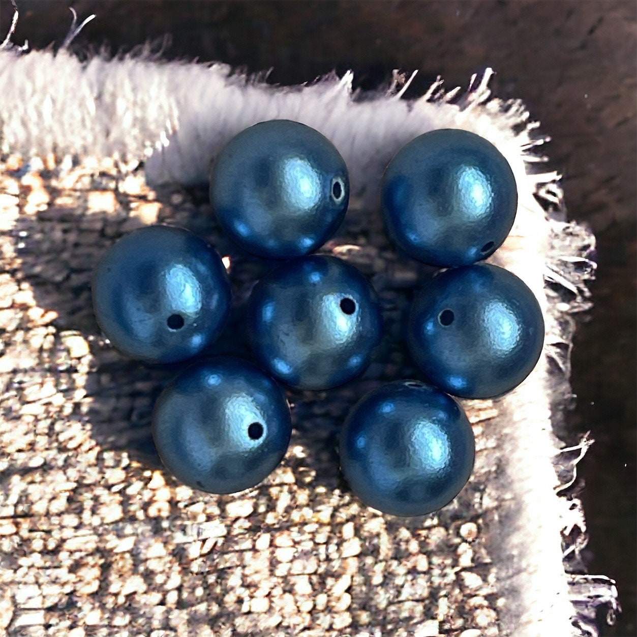 Blue vintage faux pearl beads - 10 mm each