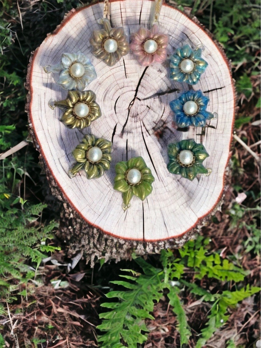 Flower necklace pendant with faux pearl - your choice of color