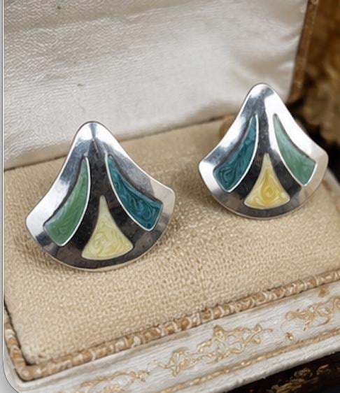 Vintage Art Deco Style Fan Earrings | Marbled Teal & Ivory Acrylic | Silver Tone Geometric Post Earrings | 1980s Statement Jewelry