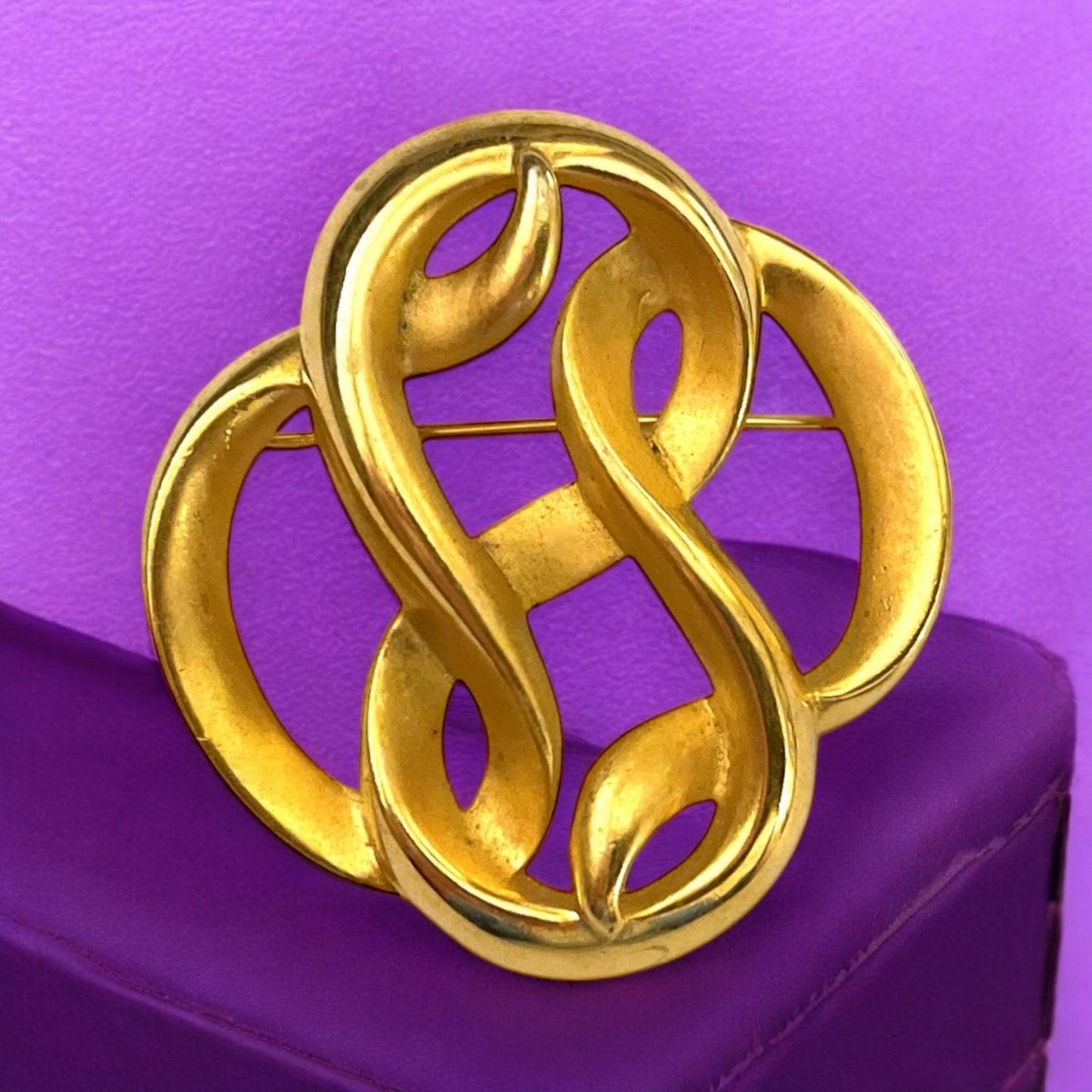 Celtic Knot P.E.P. Vintage Goldtone Brooch Pin