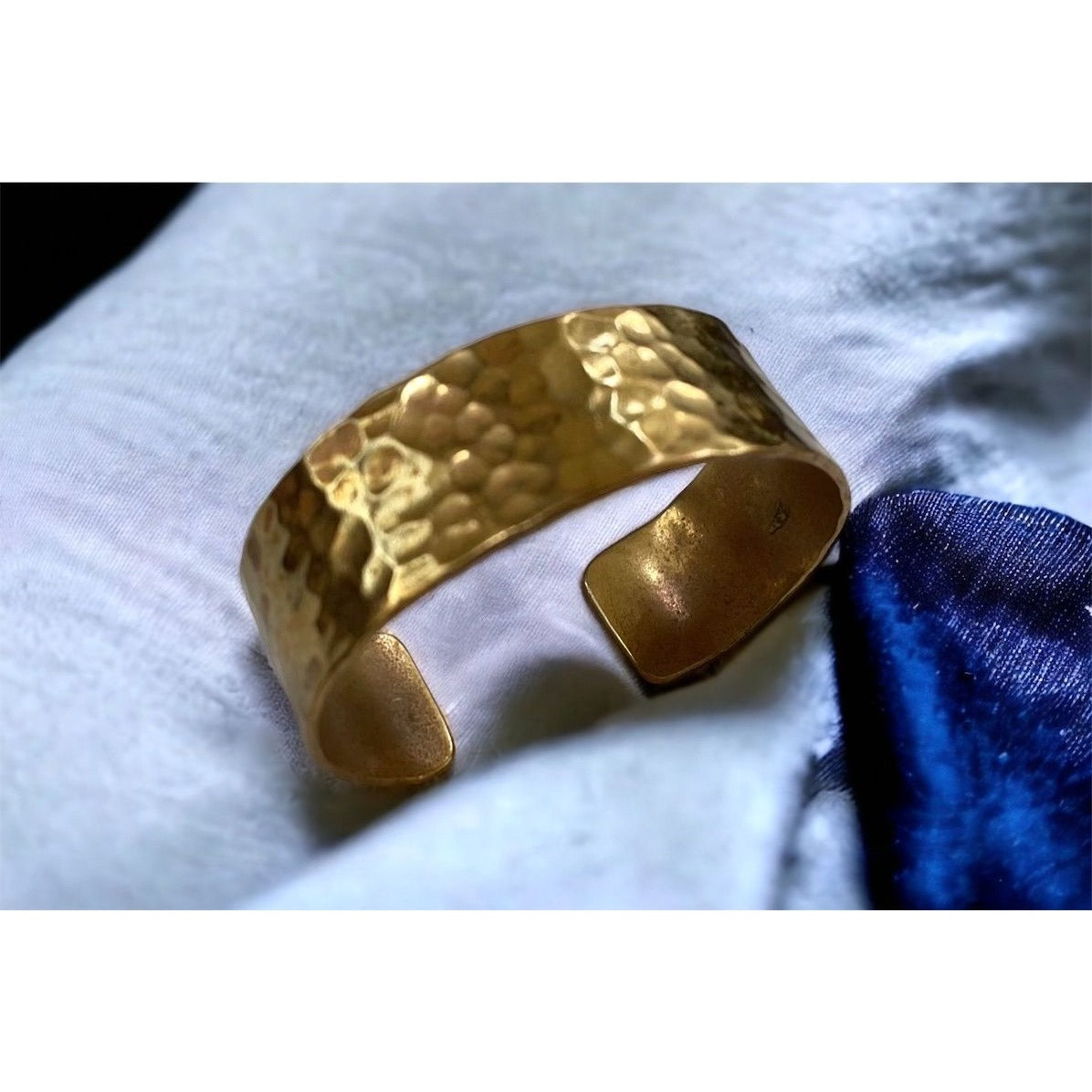 Stunning hammered brass? heavyweight vintage artisan cuff bracelet