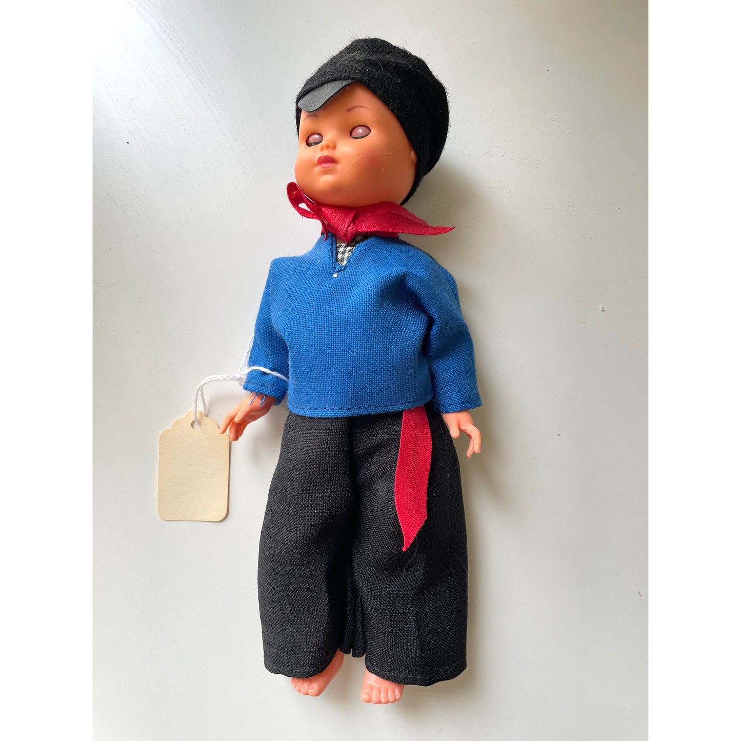 Stunning vintage collectible doll - unsure of country of origin