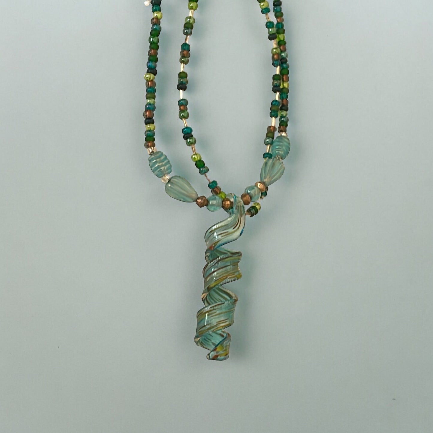 Stunning vintage art glass necklace