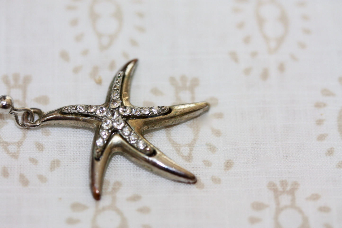 Stunning vintage starfish rhinestone dangle earrings
