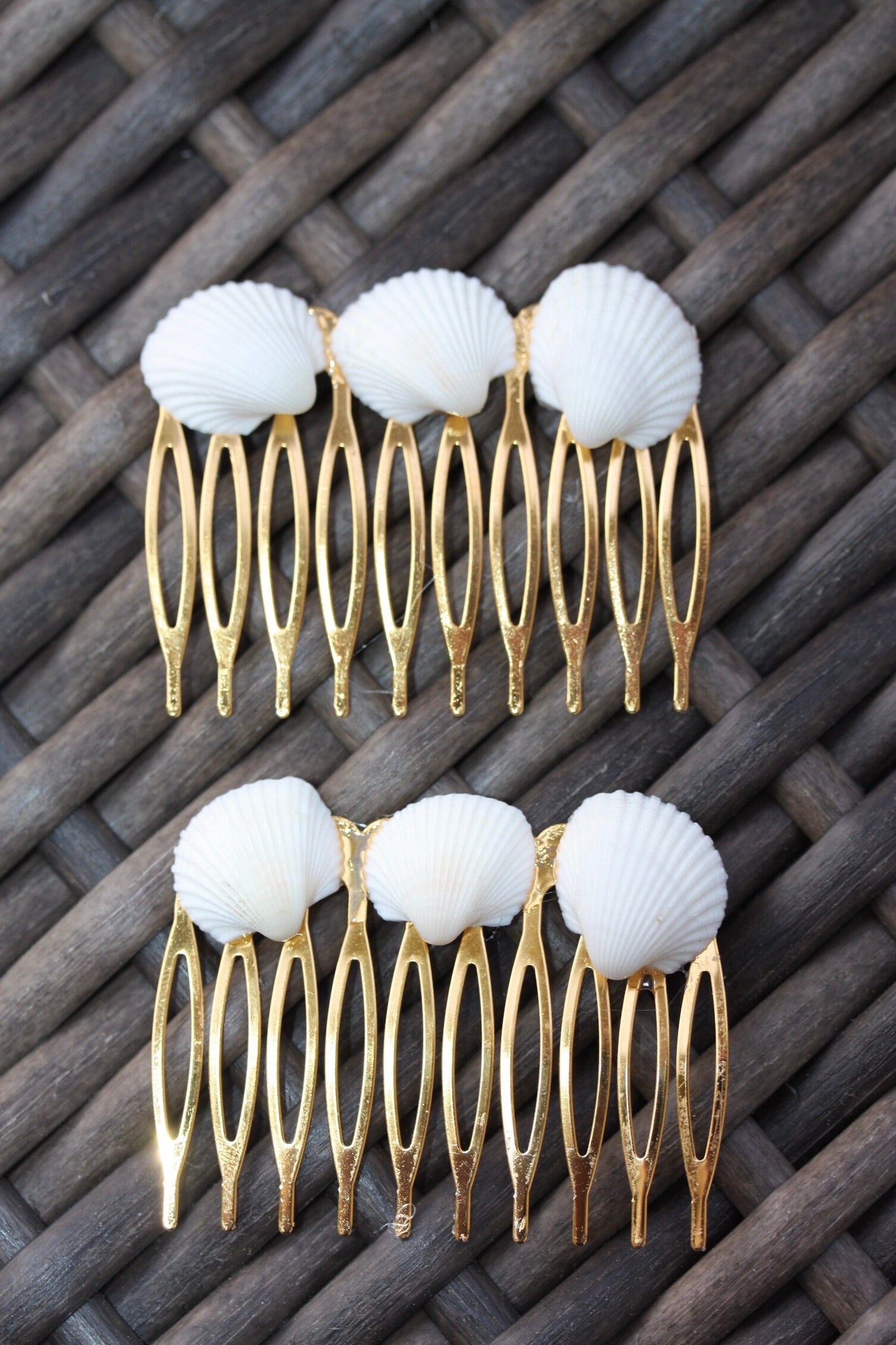 Stunning goldtone hair comb with white shells
