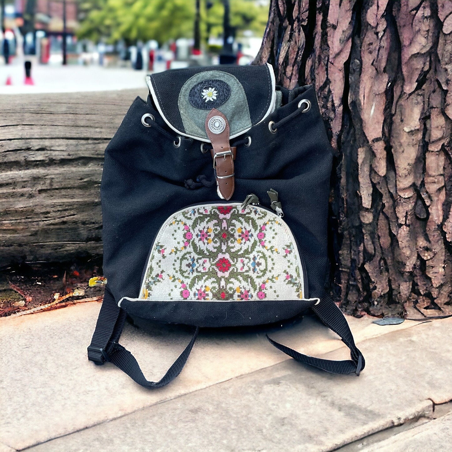 Vintage Embroidered Backpack – Durable Canvas Fabric Boho Style Bag
