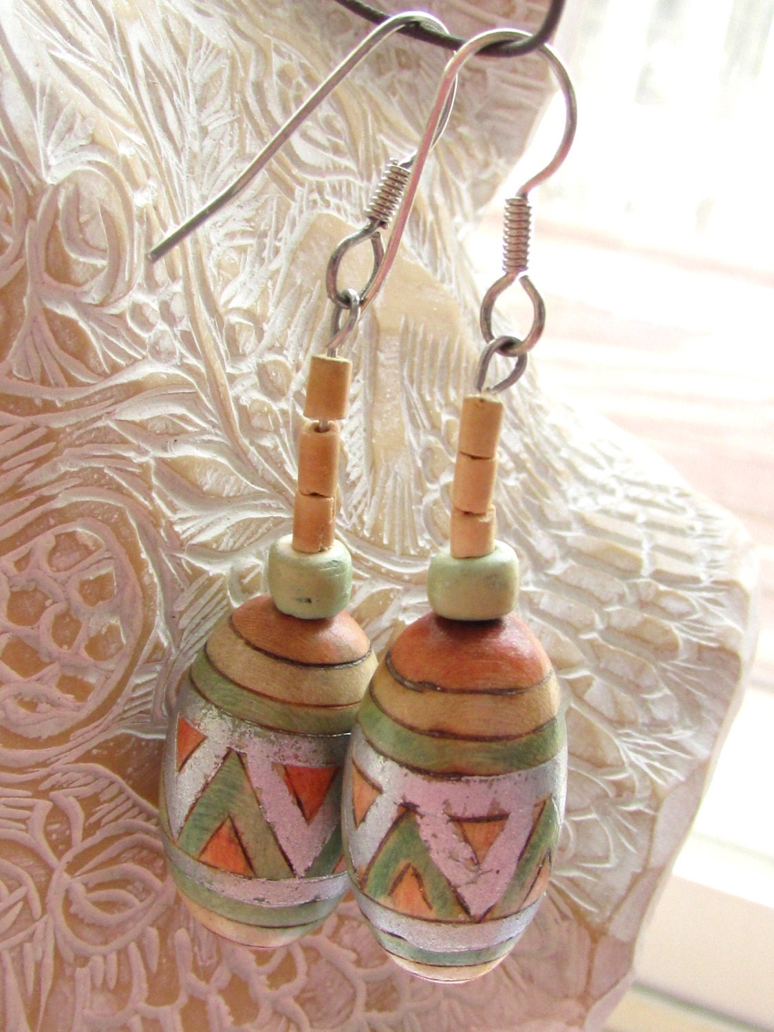 Pretty earth-toned vintage dangle earrings