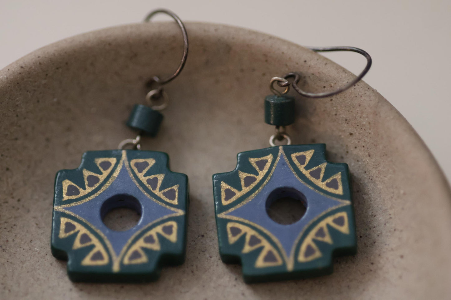Stunning vintage painted earrings - deep kelly green with shades of blue, gold and dark maroon