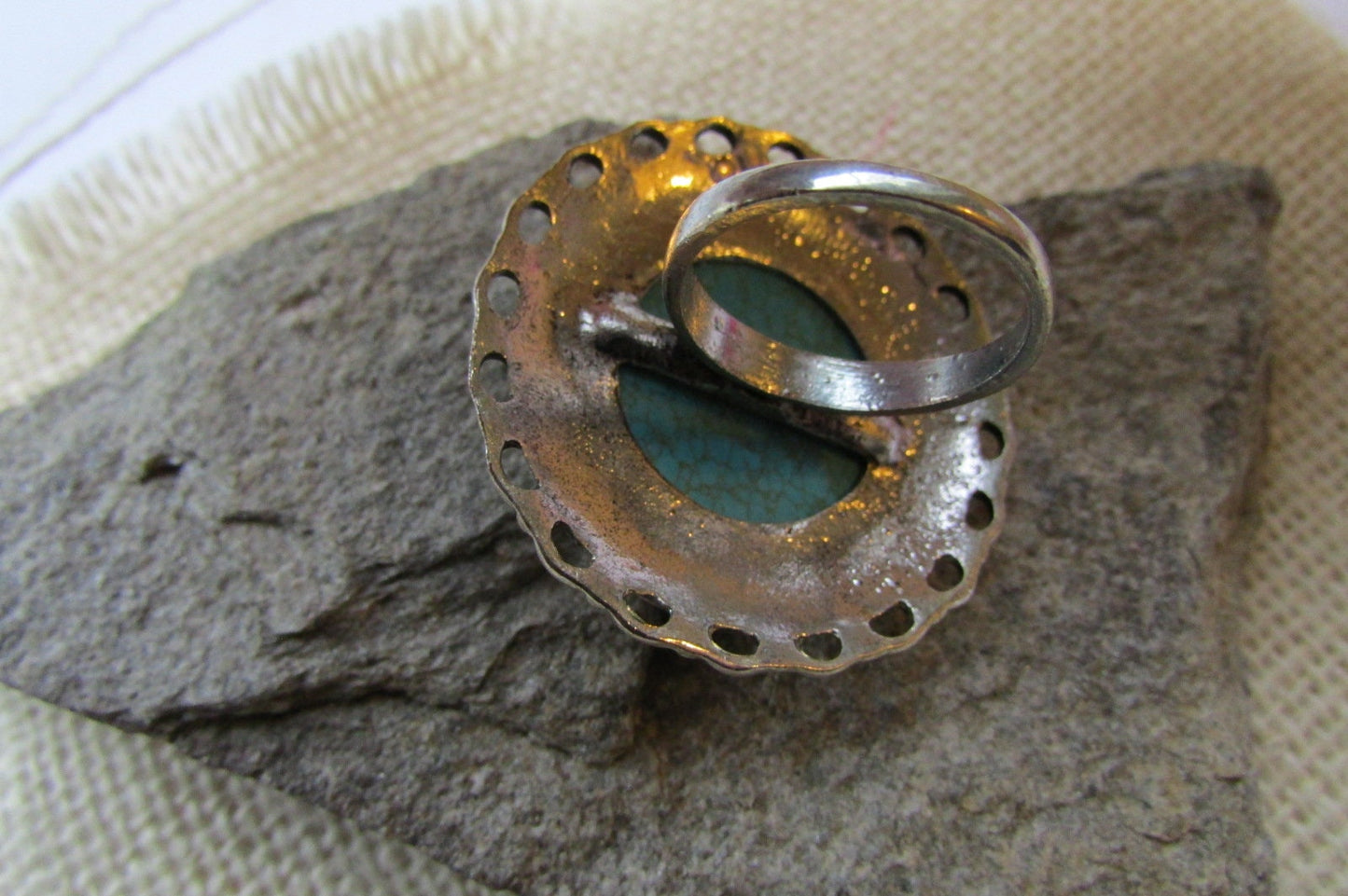 Vintage ring - large faux turquoise center