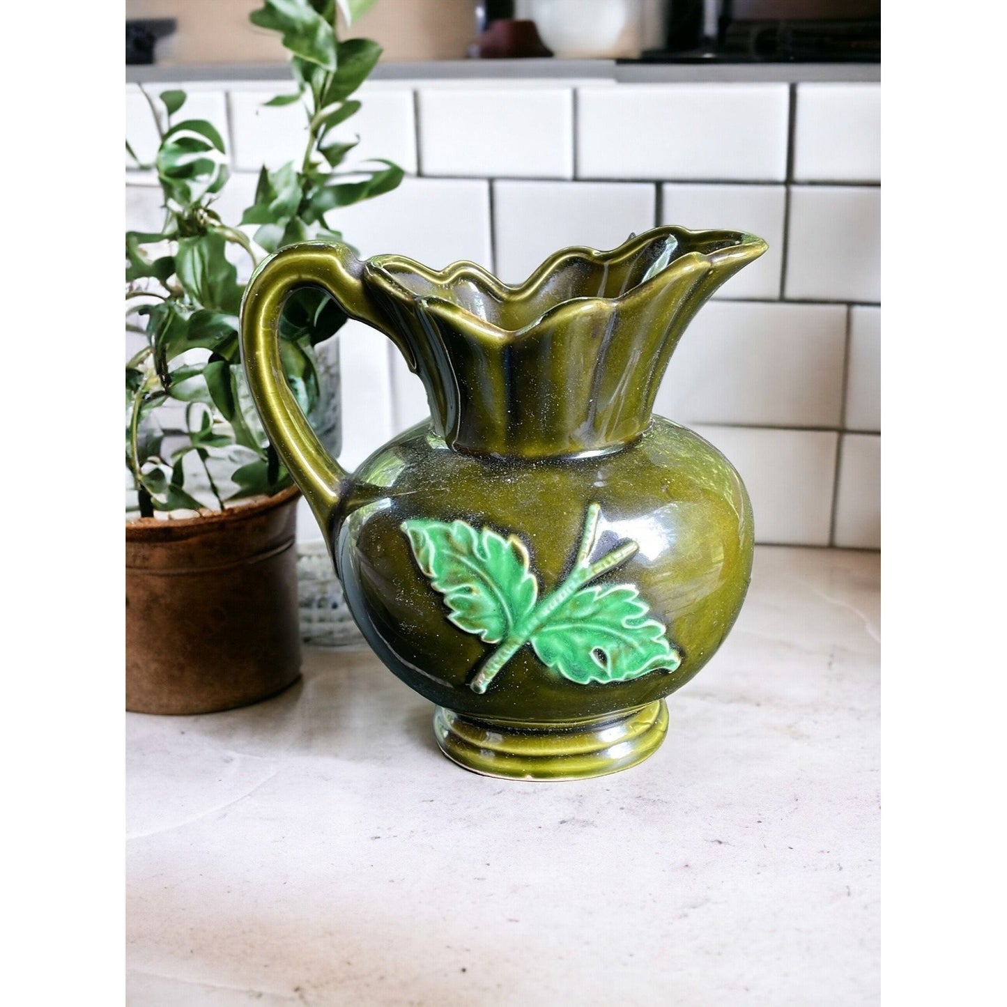 Stunning vintage pitcher - green with beutiful flowers